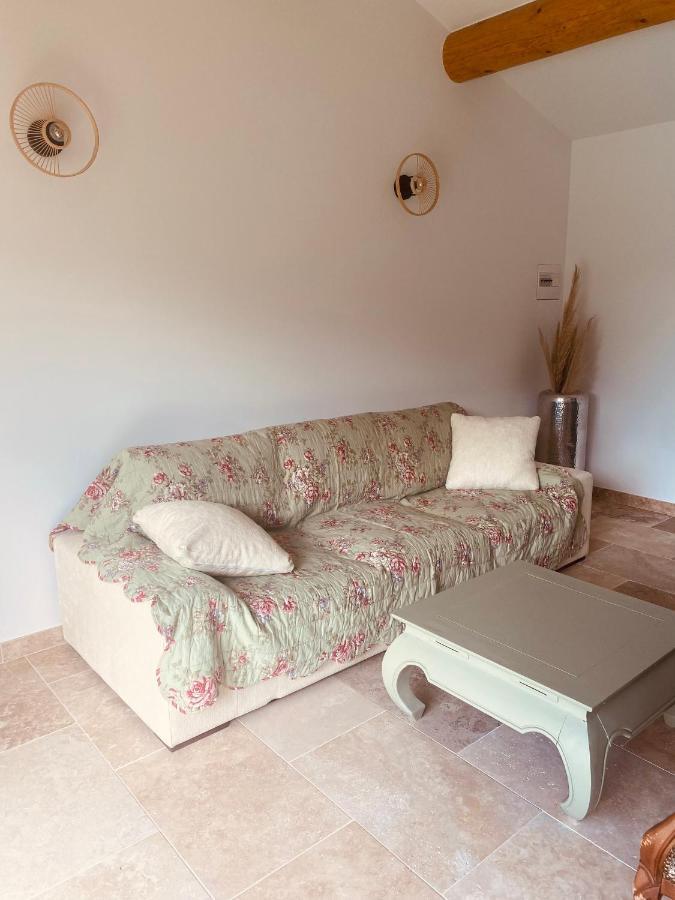 La Maison D A Cote 8 A 10 Personnes Carpentras Exterior foto