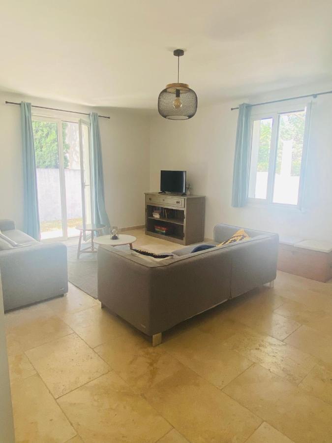 La Maison D A Cote 8 A 10 Personnes Carpentras Exterior foto