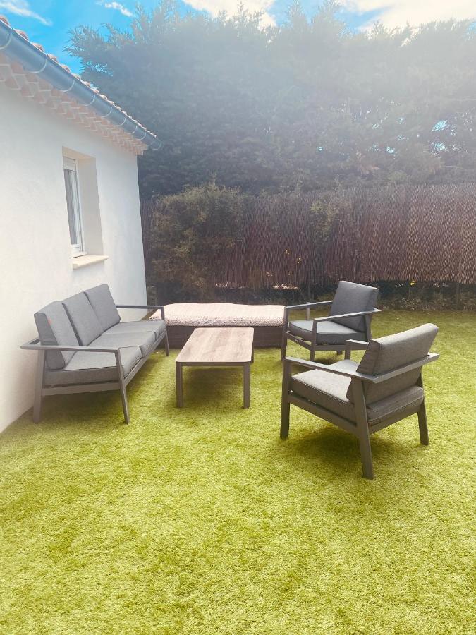 La Maison D A Cote 8 A 10 Personnes Carpentras Exterior foto